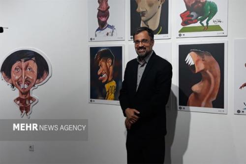 افتتاح یک نمایشگاه هنری تمام فوتبالی