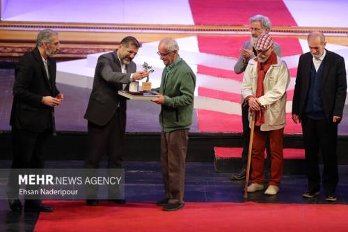 تجسمی فجر به ایستگاه انتهایی رسید