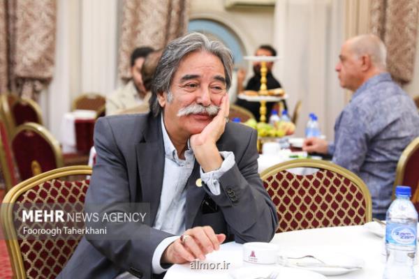 احمد عربانی کاریکاتوریست پیشکسوت بستری شد کوشش برای انتقال به تهران