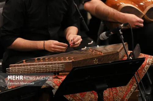رونمایی از ساز سنتور کودک در فرهنگسرای ارسباران