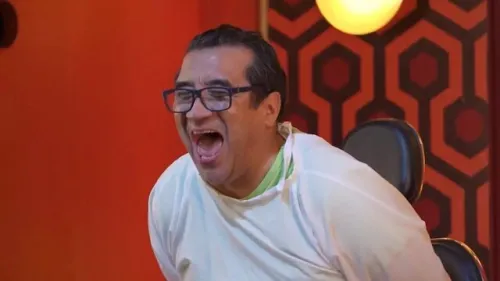 ادب از که آموختی؟ از خداداد عزیزی!