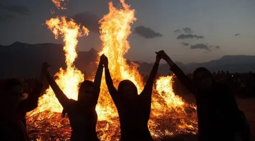 وقتی نوجوان و جوان ایرانی روایت خودش را از مراسم های باستانی، کریسمس و ولنتاین می سازد