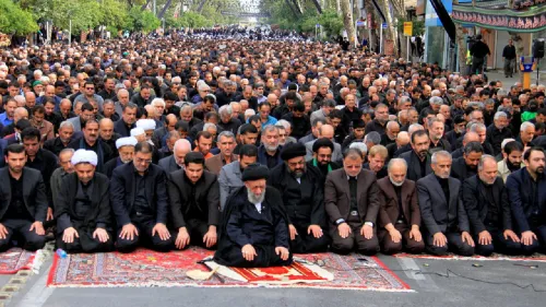 نماز ظهر عاشورا در سرتاسر کشور برپا شد