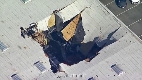 ۳ زخمی در حادثه برخورد هواپیما با ساختمان در كالیفرنیا