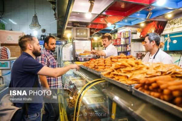 مصرف مواد  قندی در وعده های سحر و افطار را كاهش دهید