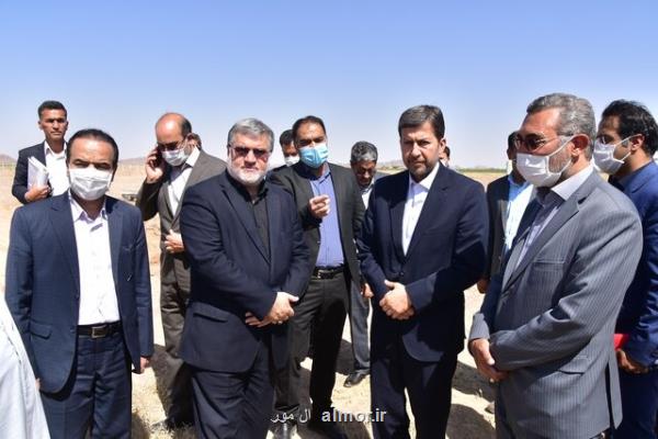 معاون وزیر كشور از طرح راه اندازی استخر ذخیره آب های سطحی فردوس بازدید كرد