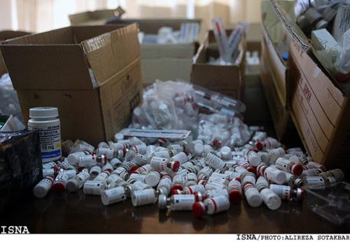 كشف 20 میلیارد ریالی داروی قاچاق در تهران